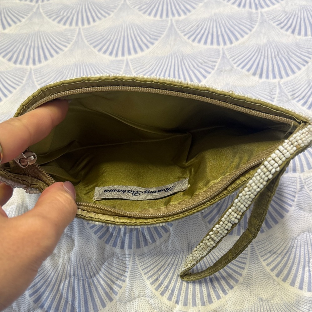 🏝️ Tommy Bahama Beaded Wristlet Clutch - Picture 4 of 8